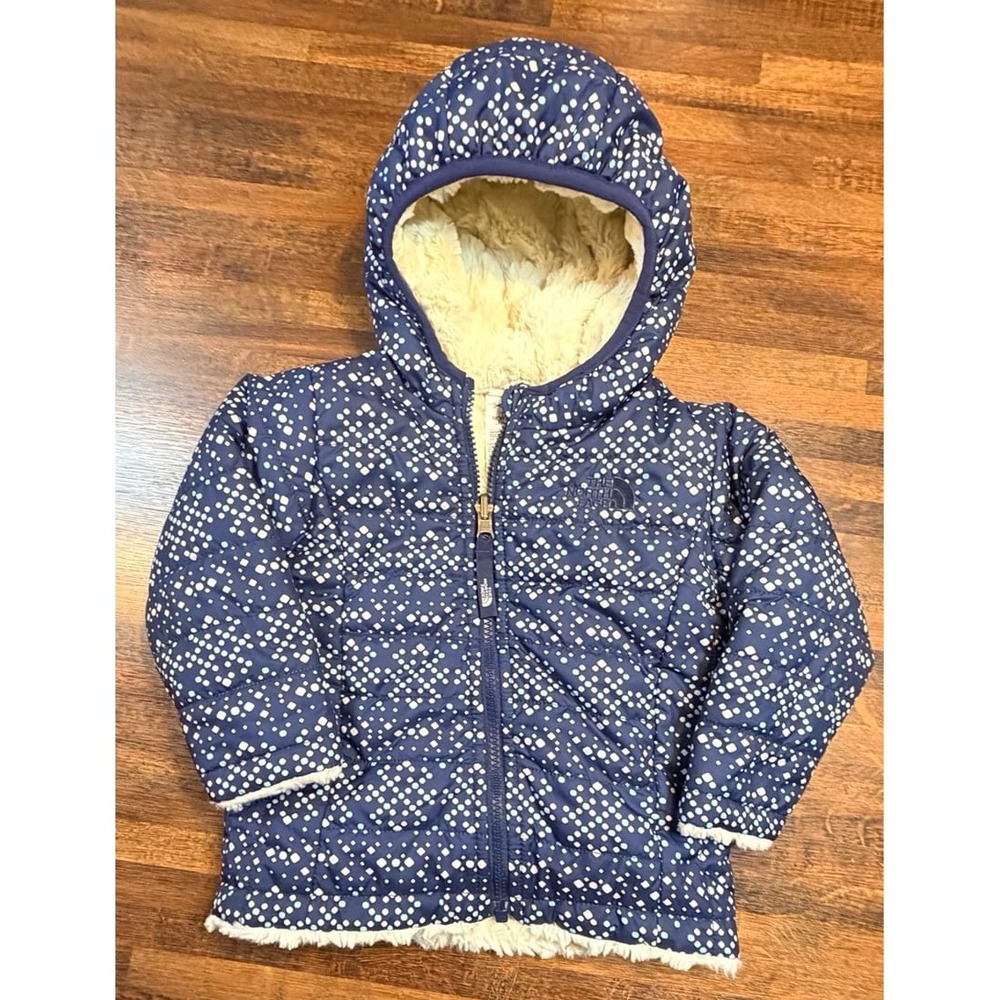 The North Face infant reversible Puffer Jacket with plush Sherpa. Sz 12/18 month